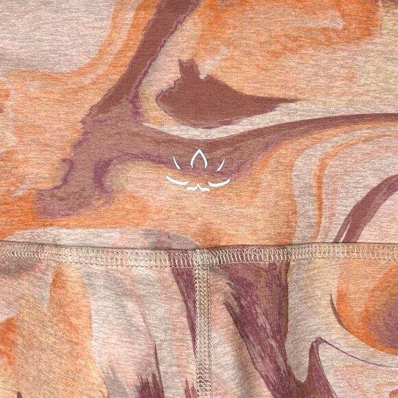 Beyond Yoga Printed Spacedye Caught In The Midi Leggings Chai Marble Size Medium - Picture 5 of 5